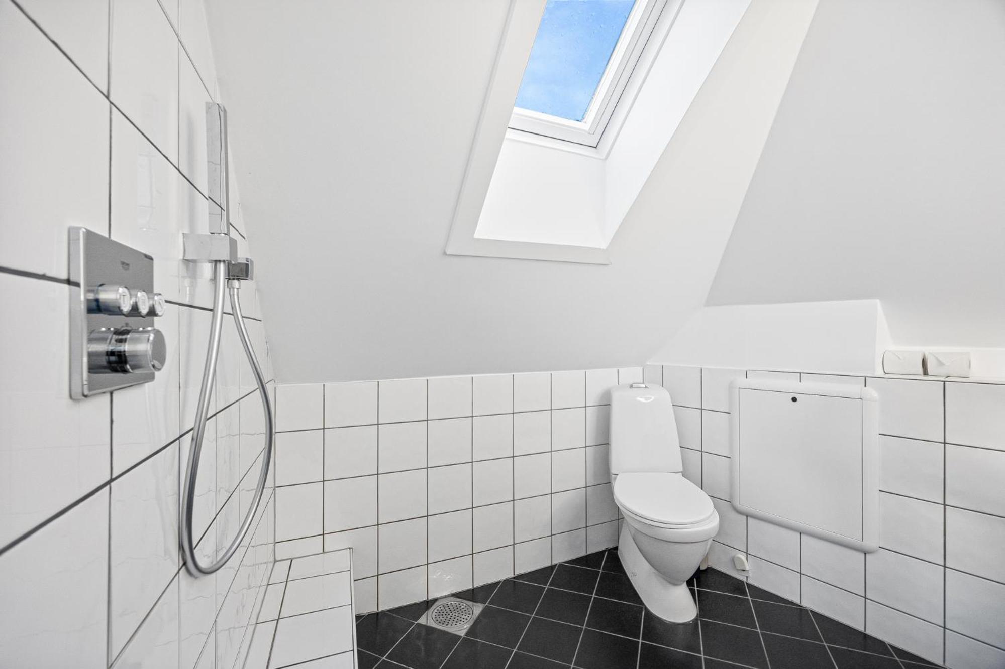 View To Bryggen - Renovated Dec 24 - Historic Cobblestone Street Appartement Bergen Buitenkant foto